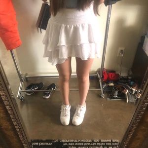 white skirt!